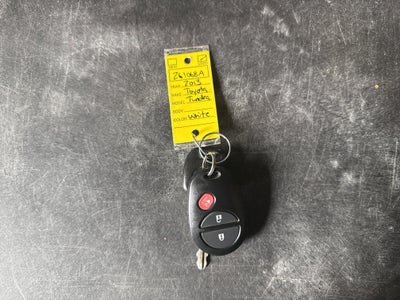 2013 Toyota Tundra 4WD Truck GRADE