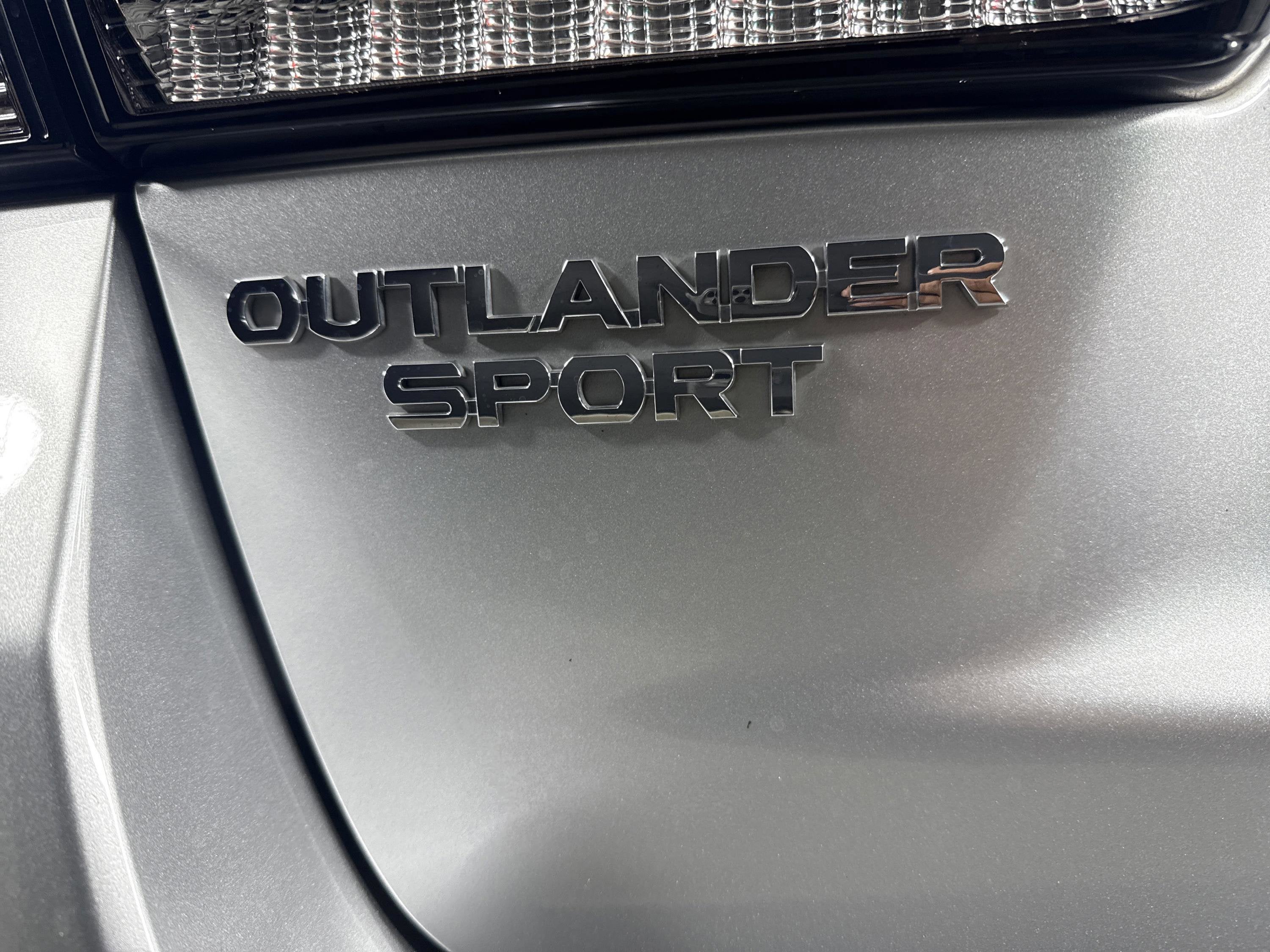 2023 Mitsubishi Outlander Sport Base