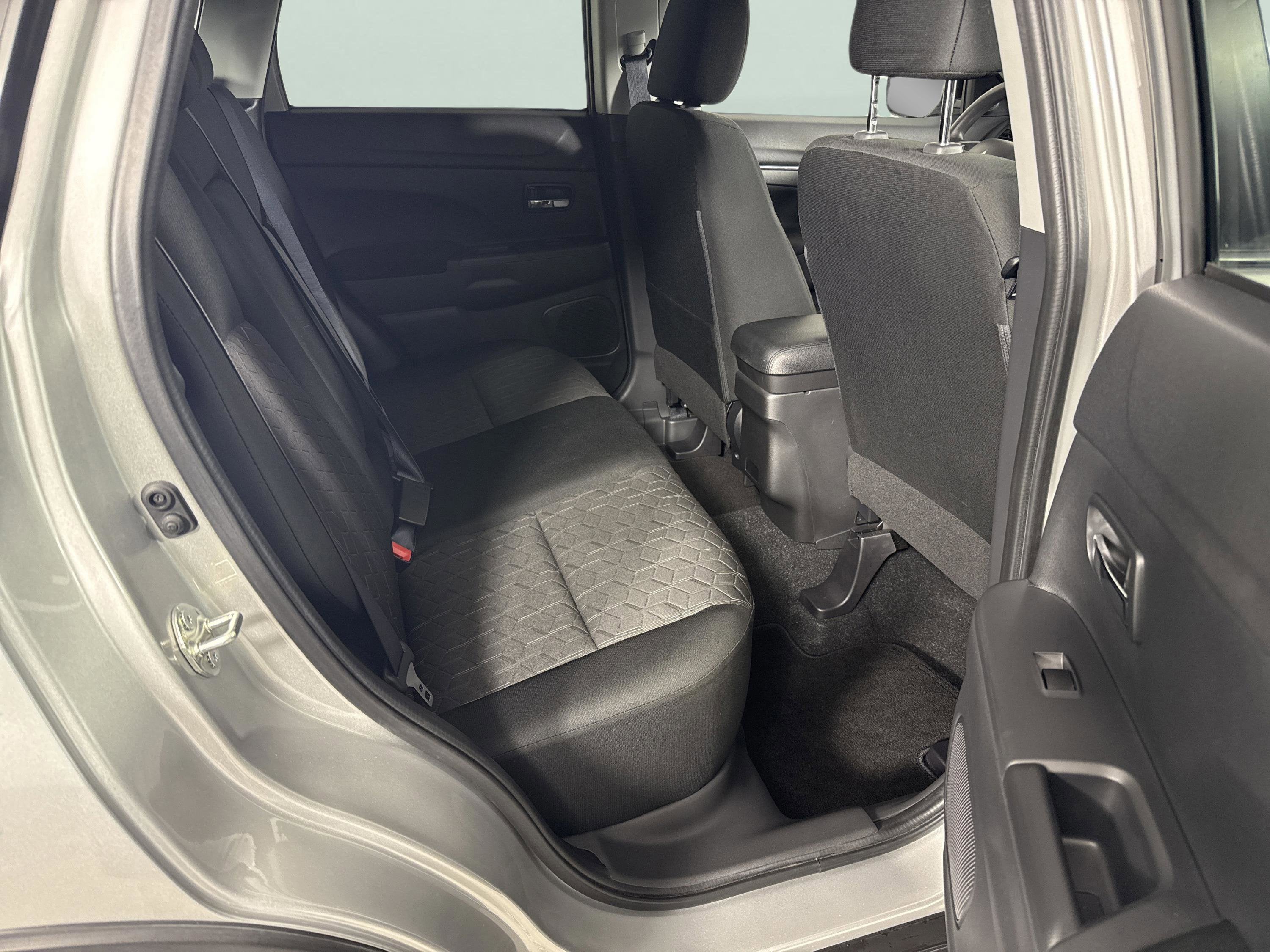 2023 Mitsubishi Outlander Sport Base