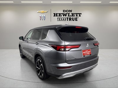 2023 Mitsubishi Outlander SE