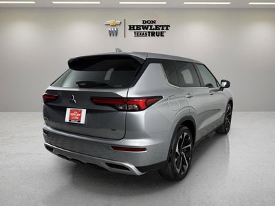 2022 Mitsubishi Outlander SE