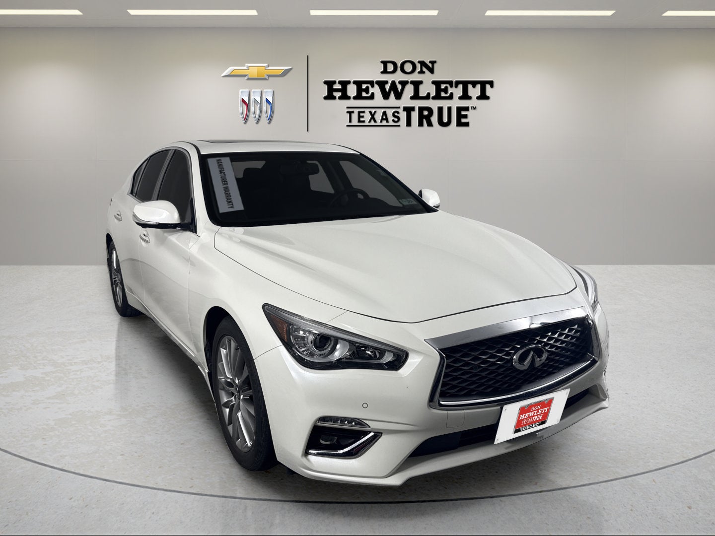 2023 INFINITI Q50 LUXE
