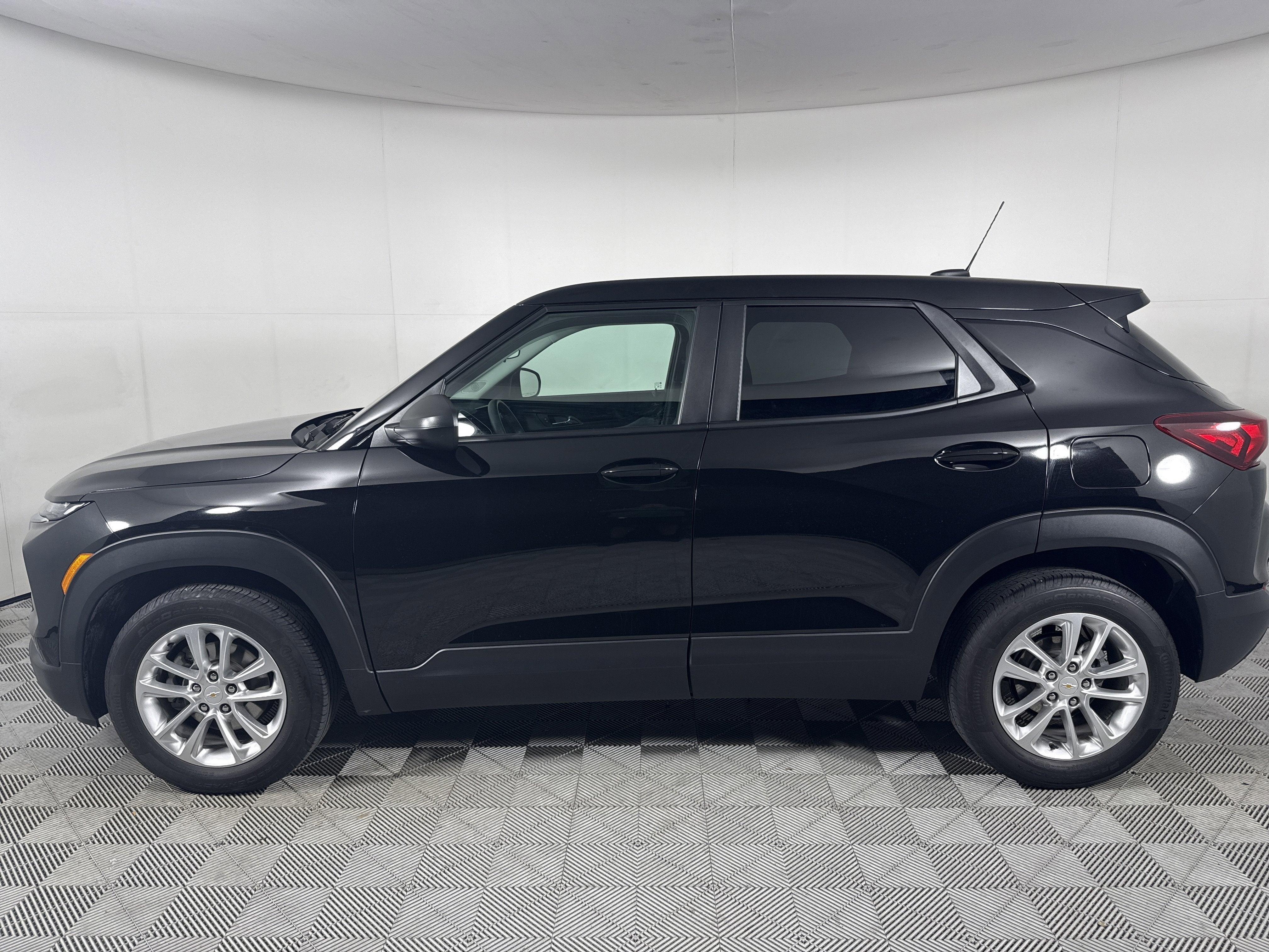 2025 Chevrolet Trailblazer LS