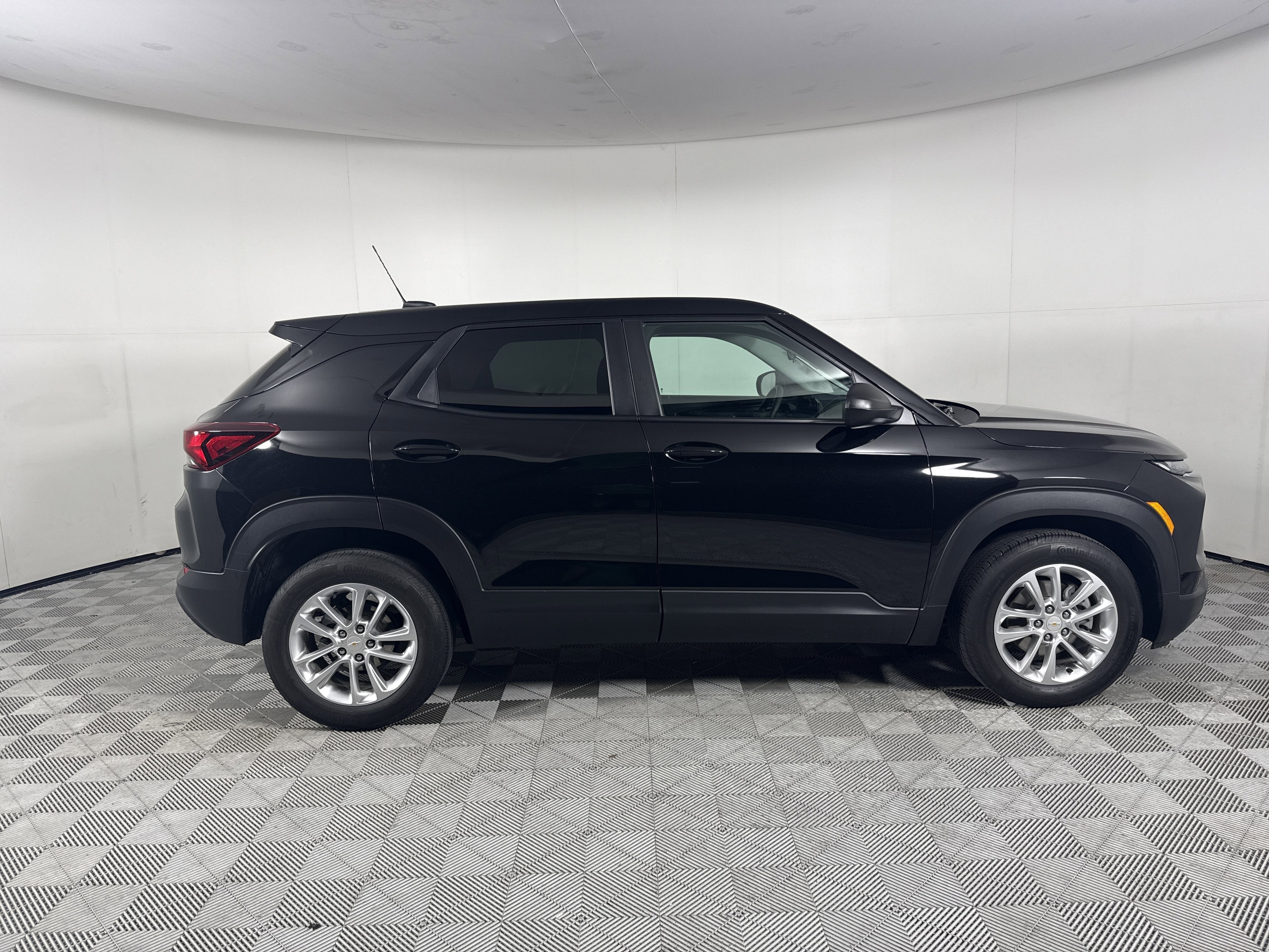 2025 Chevrolet Trailblazer LS