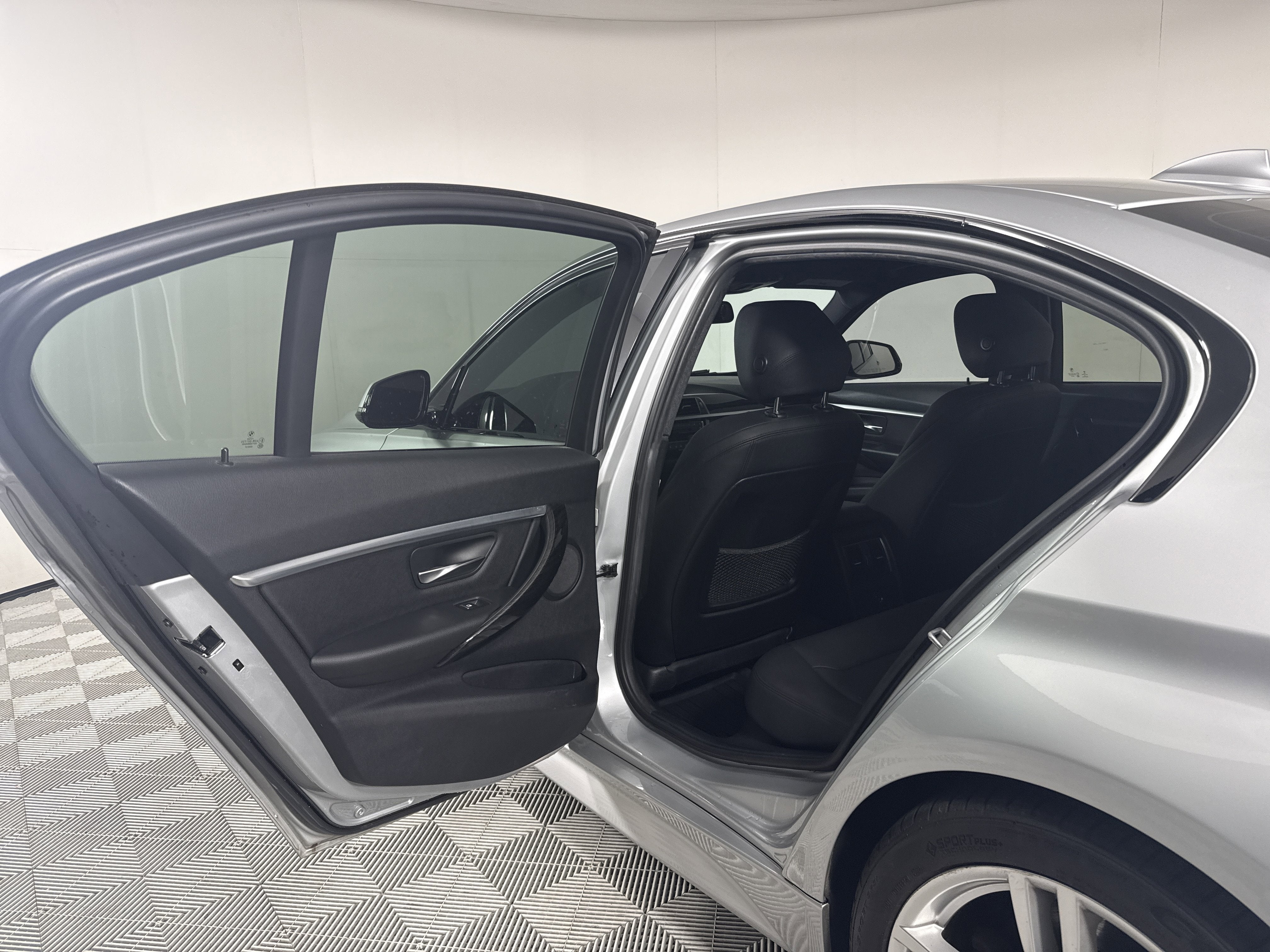 2017 BMW 3 Series 330i