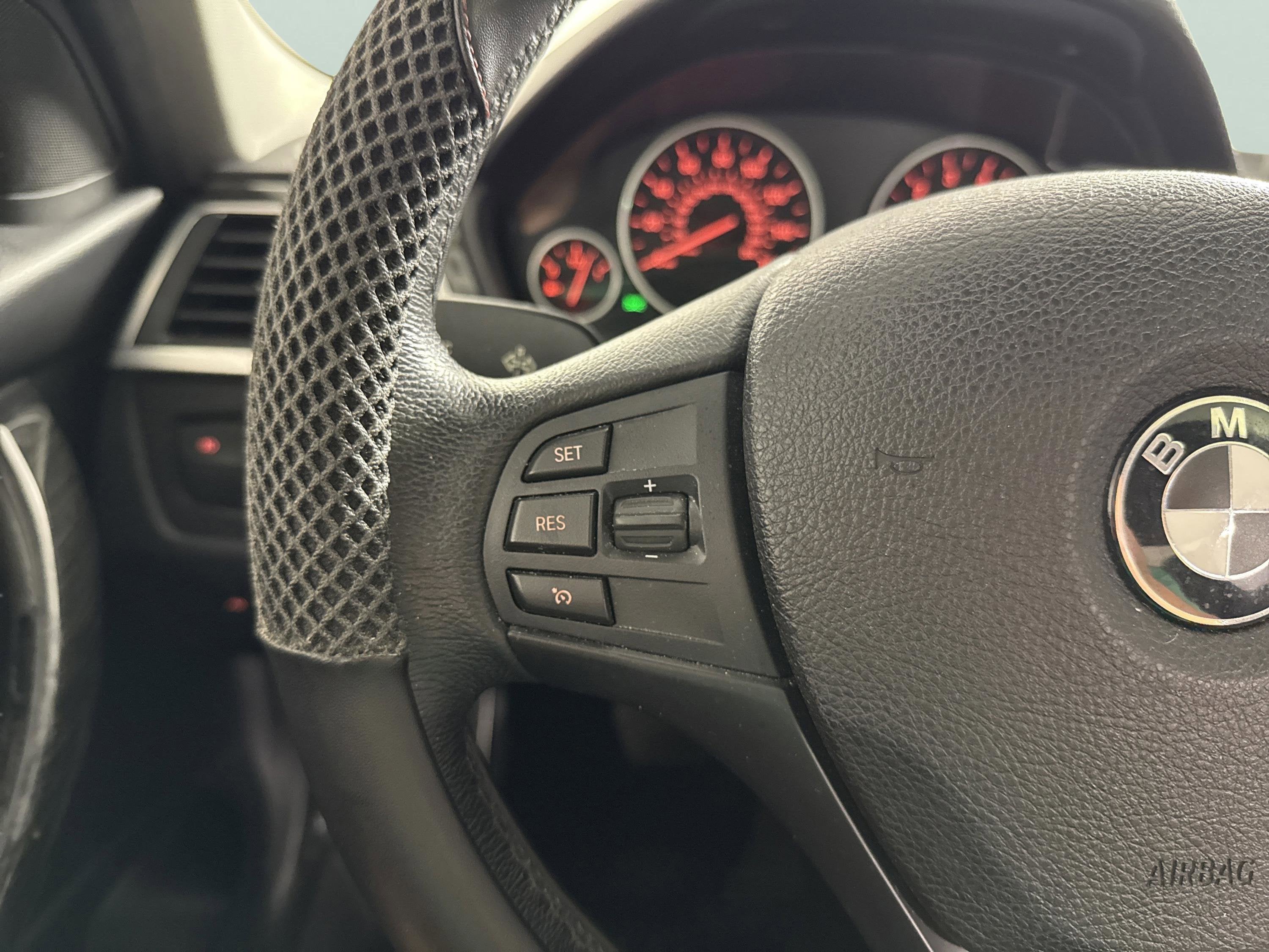 2018 BMW 3 Series 320i xDrive