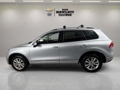 2013 Volkswagen Touareg Sport