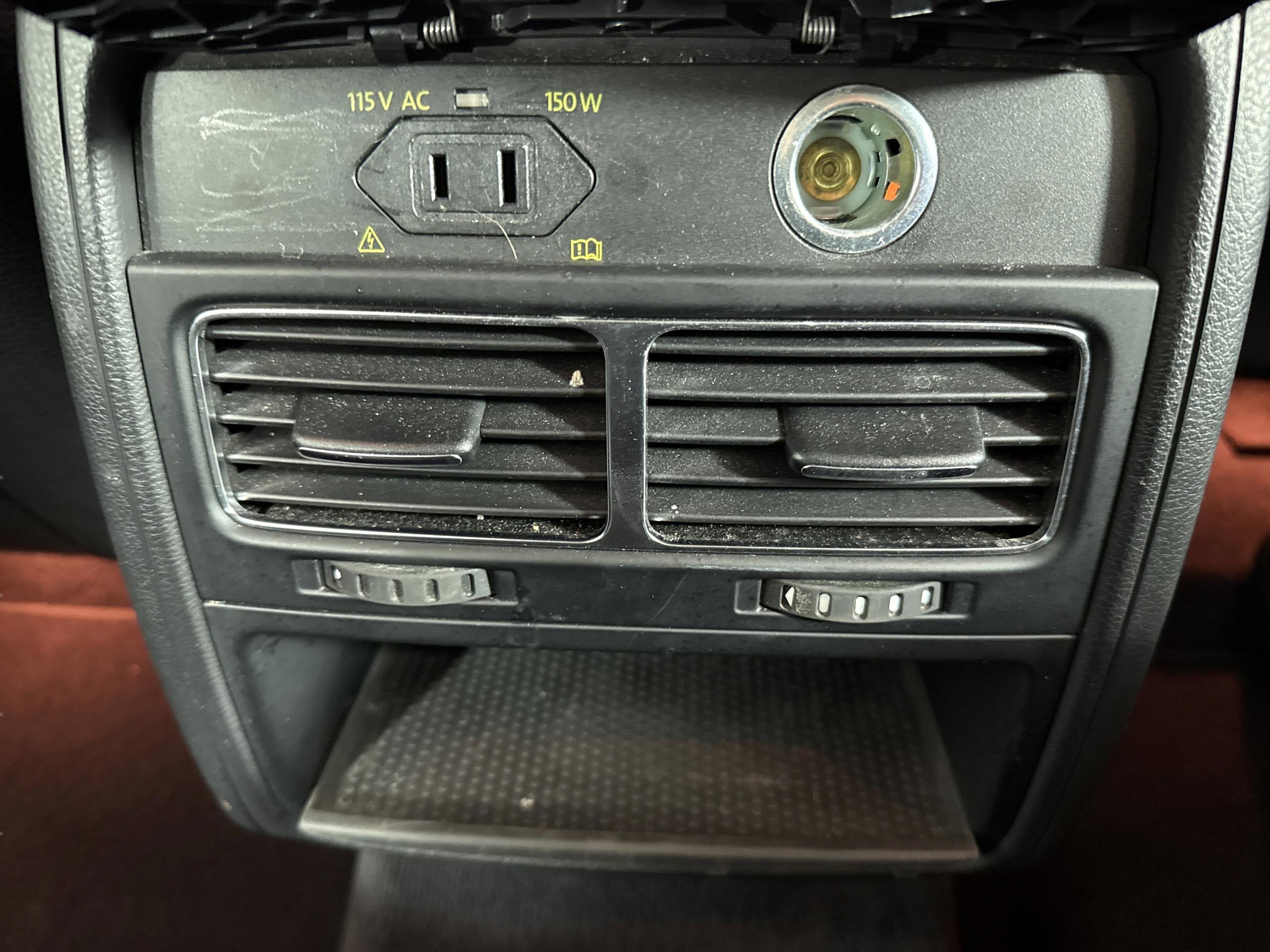 2013 Volkswagen Touareg Sport