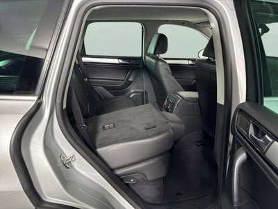 2013 Volkswagen Touareg Sport