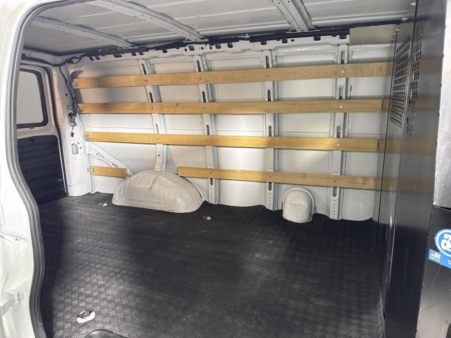 2024 GMC Savana Cargo 2500 RWD 2500 135"