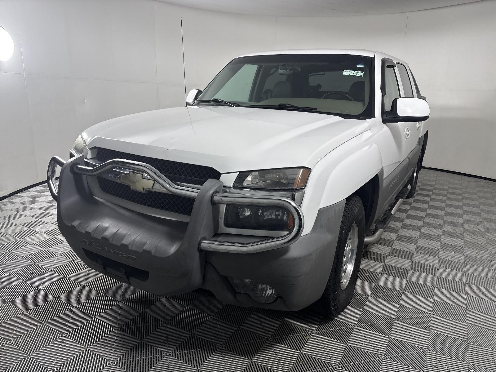 2002 Chevrolet Avalanche 1500 5dr Crew Cab 130" WB