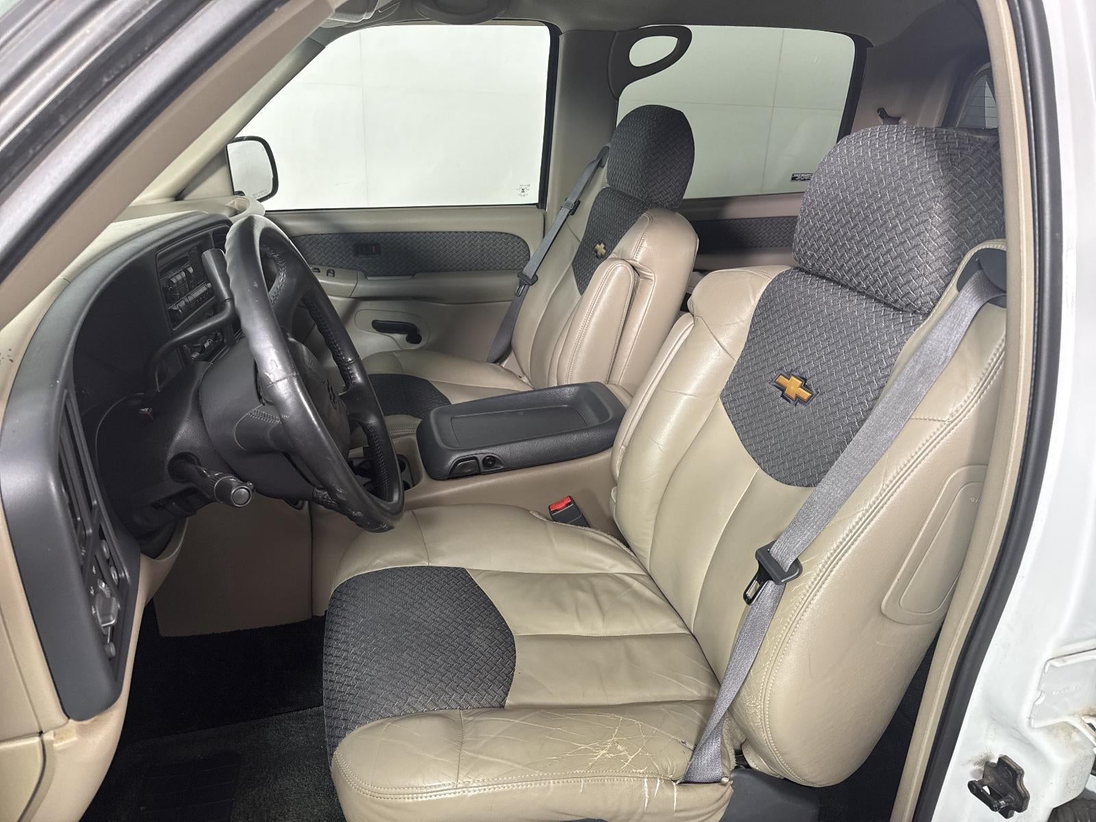 2002 Chevrolet Avalanche 1500 5dr Crew Cab 130" WB