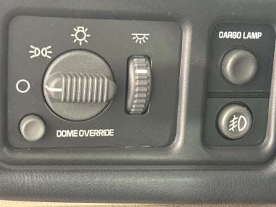 2002 Chevrolet Avalanche 1500 5dr Crew Cab 130" WB