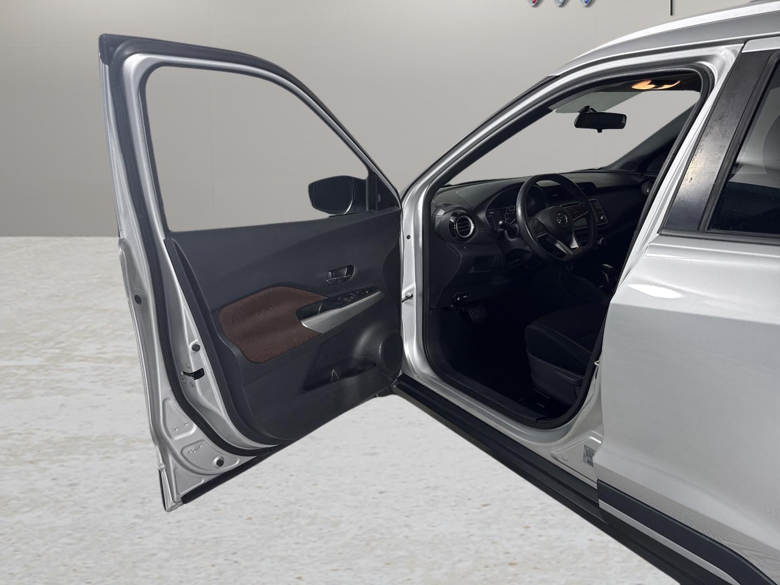 2019 Nissan Kicks SR