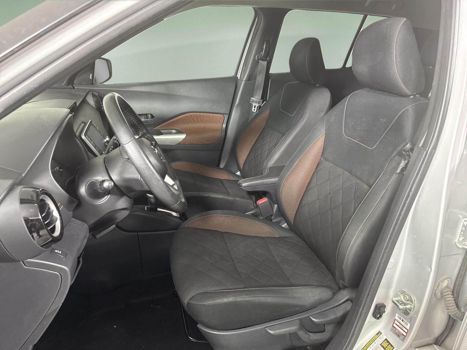 2019 Nissan Kicks SR