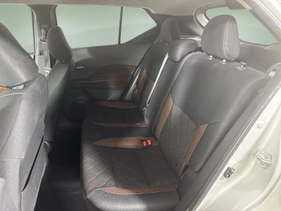 2019 Nissan Kicks SR