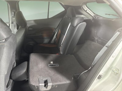 2019 Nissan Kicks SR