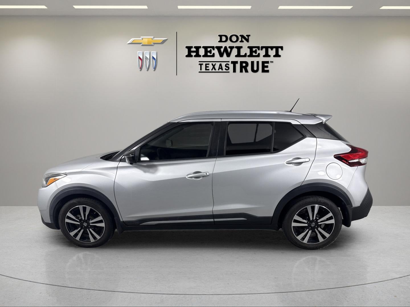 2019 Nissan Kicks SR