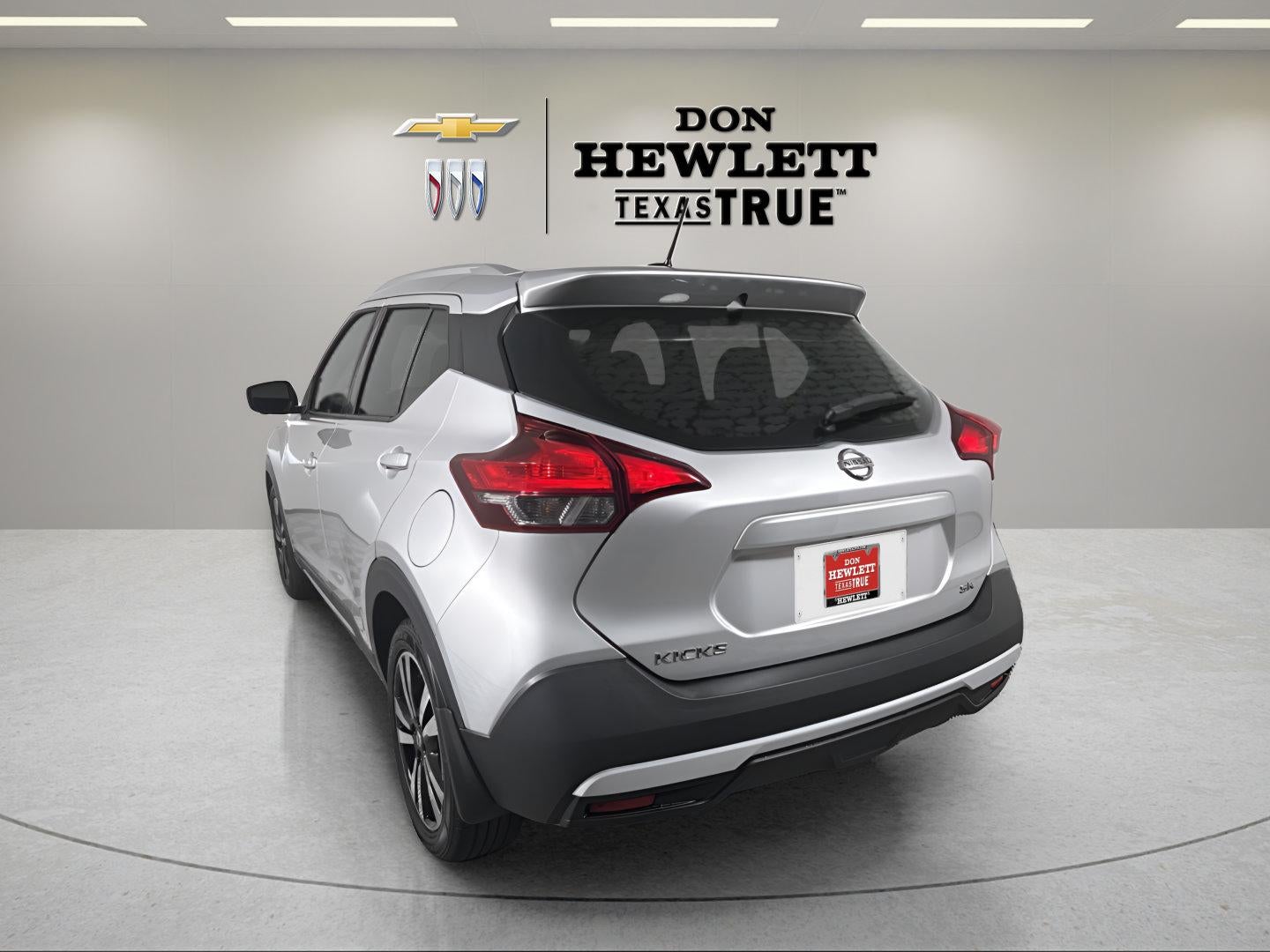 2019 Nissan Kicks SR