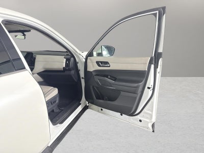 2024 Nissan Pathfinder SL FWD