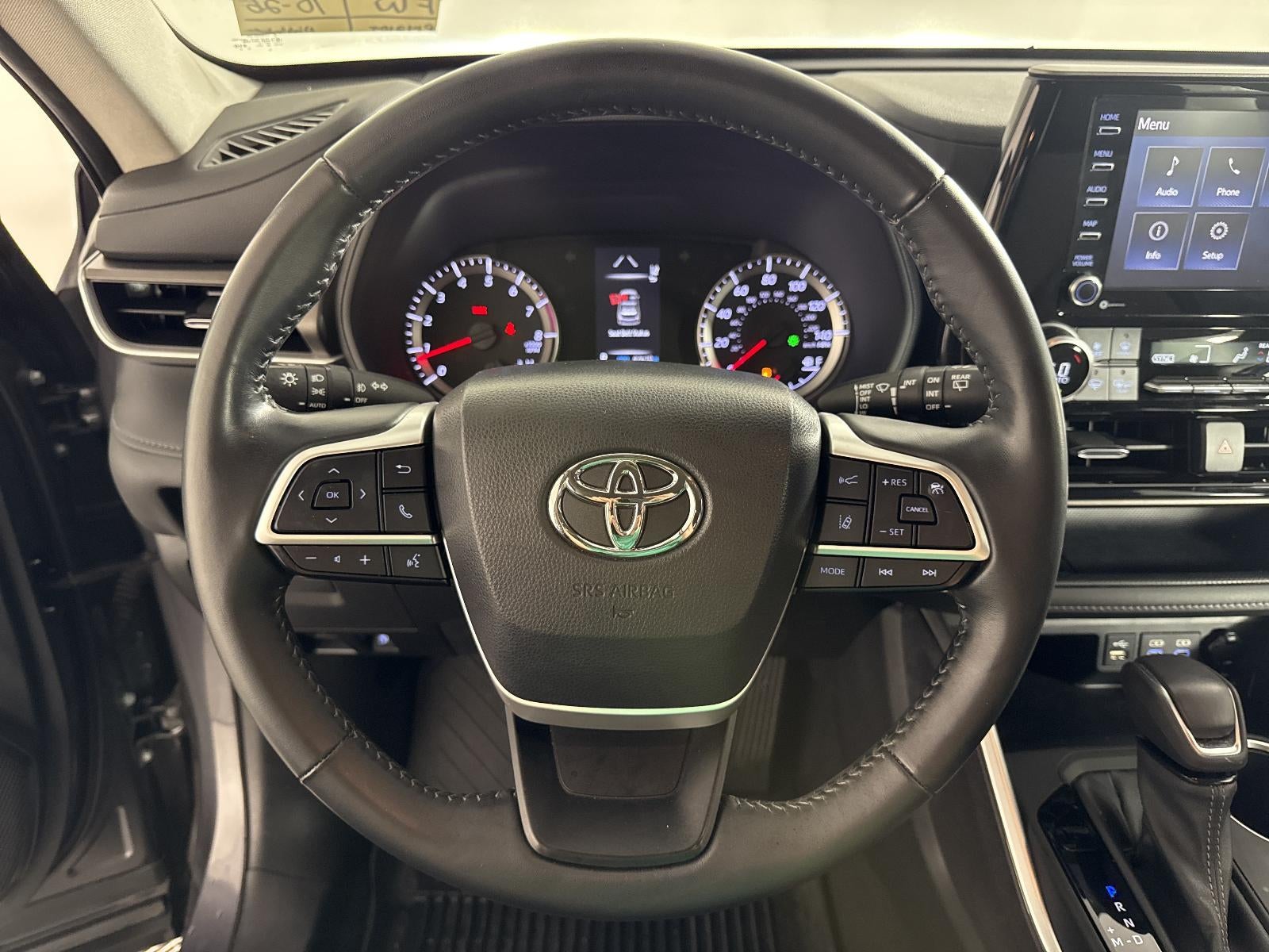 2022 Toyota Highlander LE