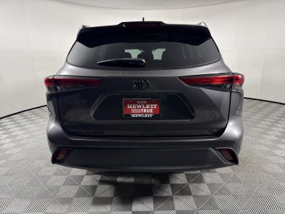 2022 Toyota Highlander LE