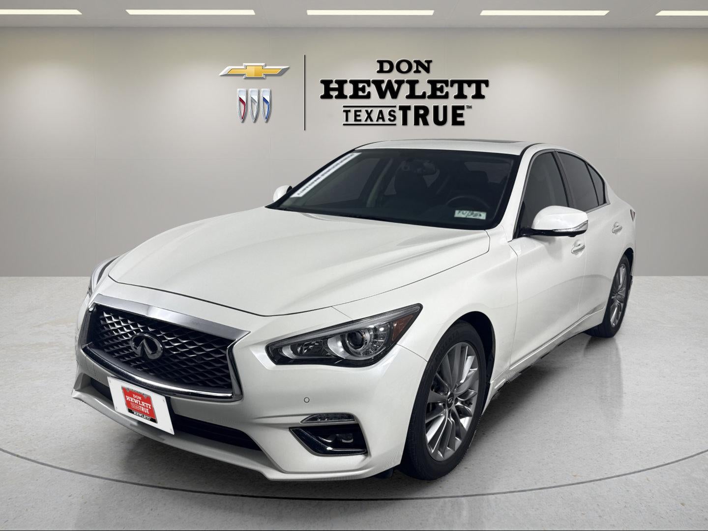 2023 INFINITI Q50 LUXE