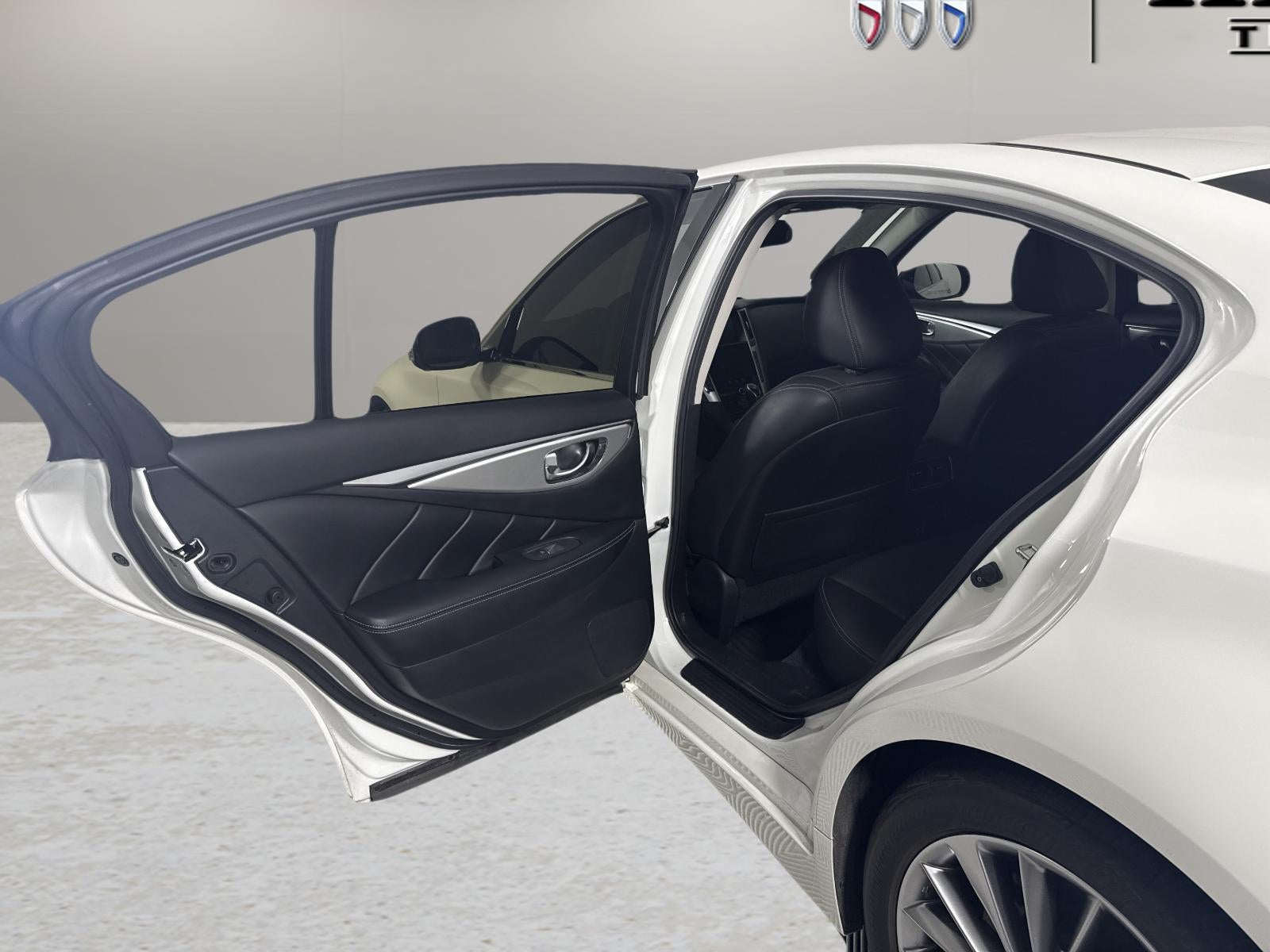2023 INFINITI Q50 LUXE