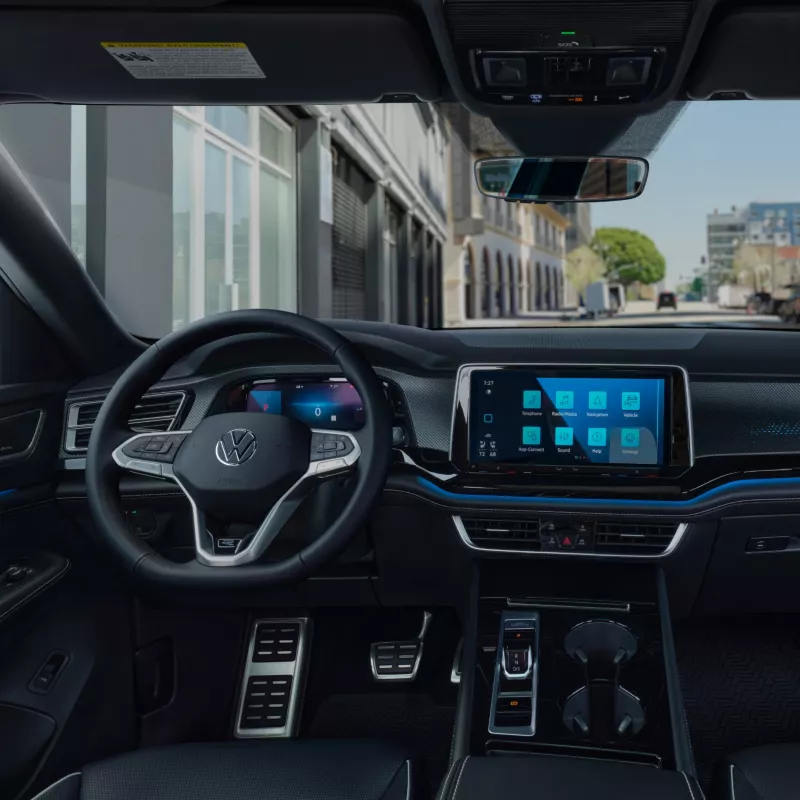 2026 Atlas Cross Sport dashboard and steering wheel